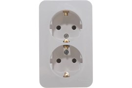 Розетка SYSTEM ELECTRIC Blanca BLNRA010211, двухместная, накладная, белая, с заземлением 41393