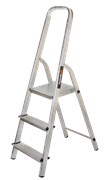 Лестница стремянка ВИХРЬ СА 1х3, 3 ступени, высота 0.64м, алюминиевая 70519
