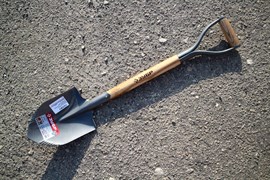 Лопата штыковая автомобильная Зубр Мастер Беркут, 228x173x800мм, с черенком из ясеня, металлическая рукоятка
